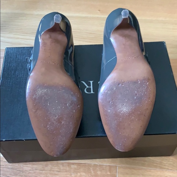 J. Crew 8.5 Gray Patent Leather Mary Jane Heels - Picture 5 of 14